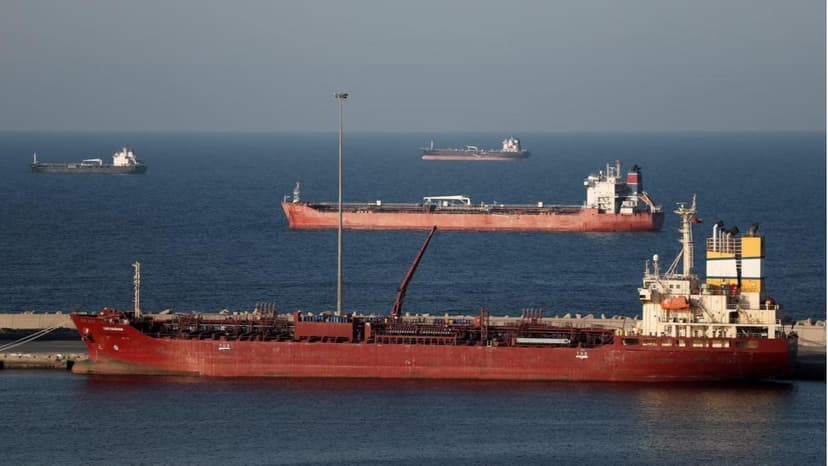 LPG Supertanker Bravely Navigates Hormuz Amidst Tensions