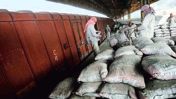 India Plans Massive Freight Corridor Expansion