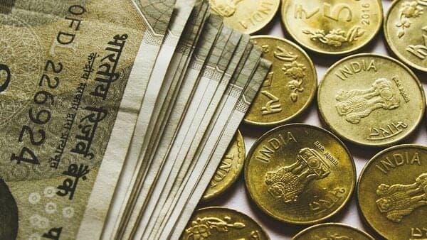 Exporters Squeezed: Weak Rupee No Match for US Tariffs