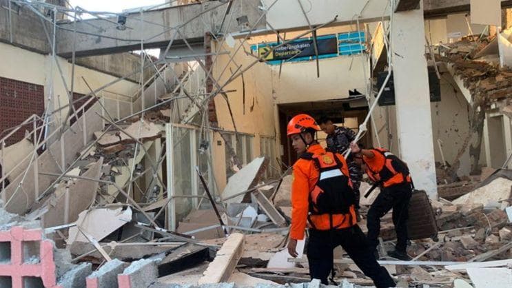 Flores Island Devastated by Deadly 7.7 Earthquake