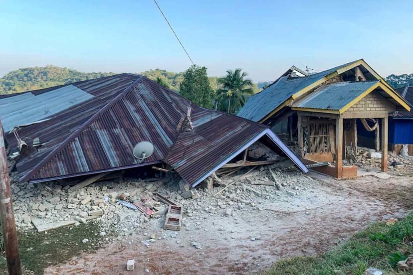 Indonesia Quake: 38 Dead, Tsunami Warnings Issued