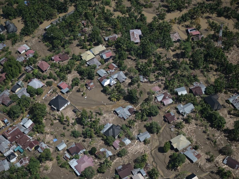 Indonesia Sues Firms Over Deadly Sumatra Floods