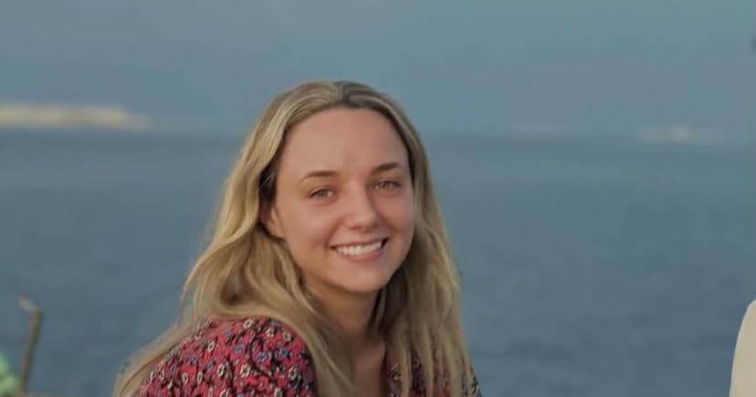 Influencer Dies After Home Birth Complications