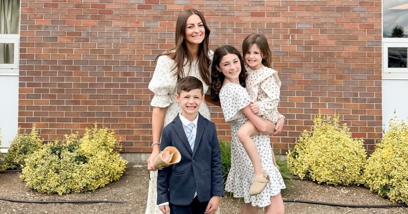 Influencer's Heartbreaking Return to Social Media After Daughter's Death