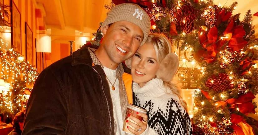 Influencer Couple Spends First Married Thanksgiving Apart