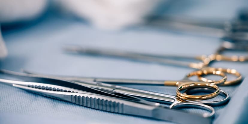 Influencer's Head 'Exploded' After Surgery