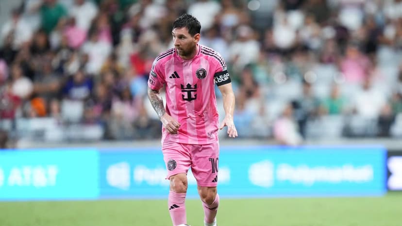 Messi Faces Sanchez as New Coach Arrives!