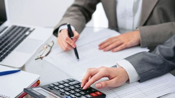 Investor Dissent Eases: Companies Engage More, but Boards & Pay Still Clash