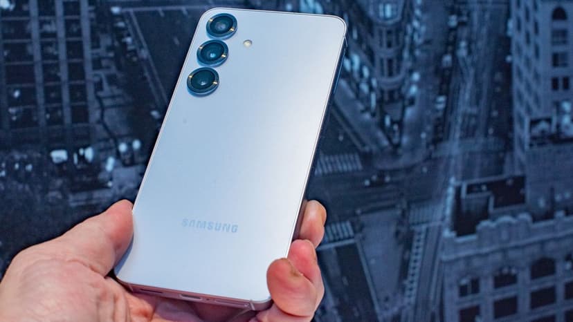 iPhone 18 Prices Flat Amidst Samsung Hikes?