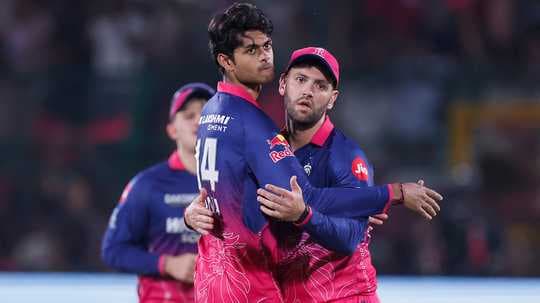 IPL 2026 Playoffs: Five Teams Vie for Final Spot!