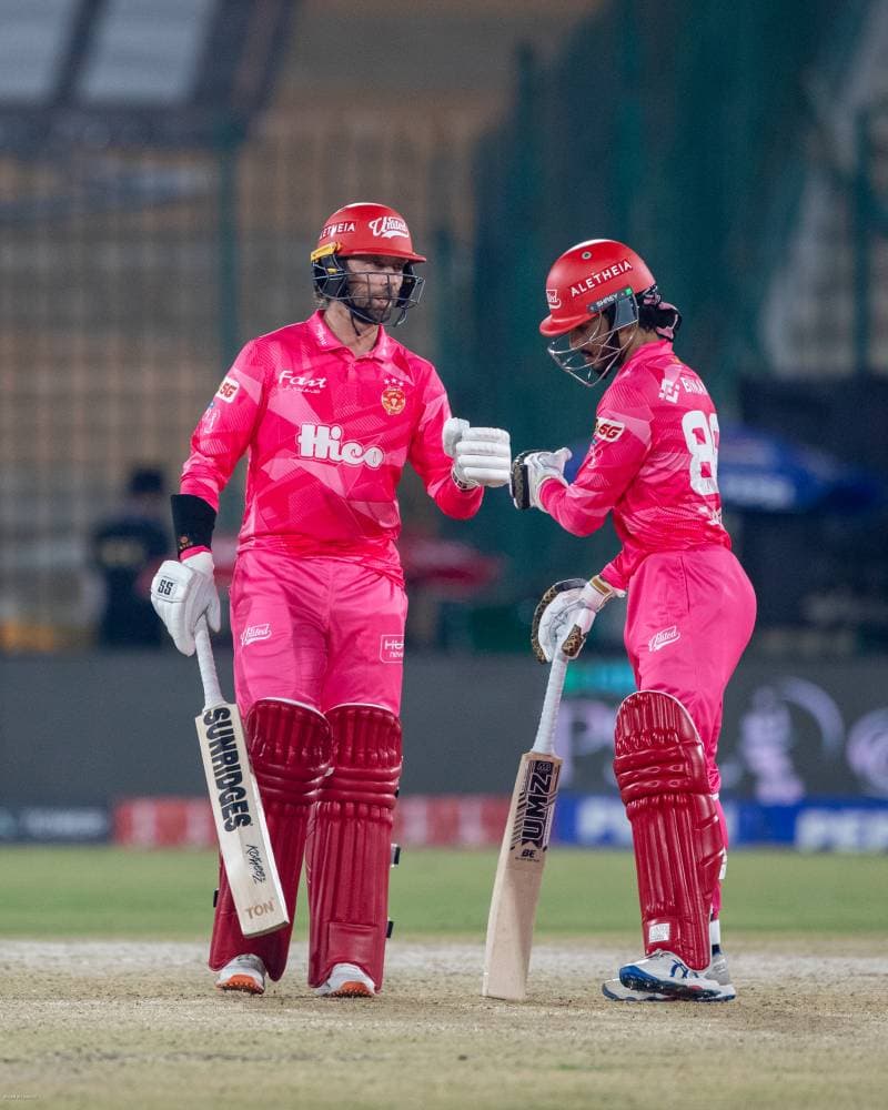 United Dominates Kings by 8 Wickets