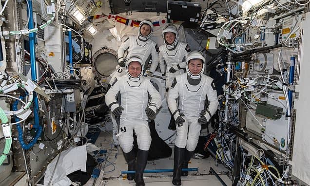Astronaut's Serious Medical Event Cuts ISS Mission Short