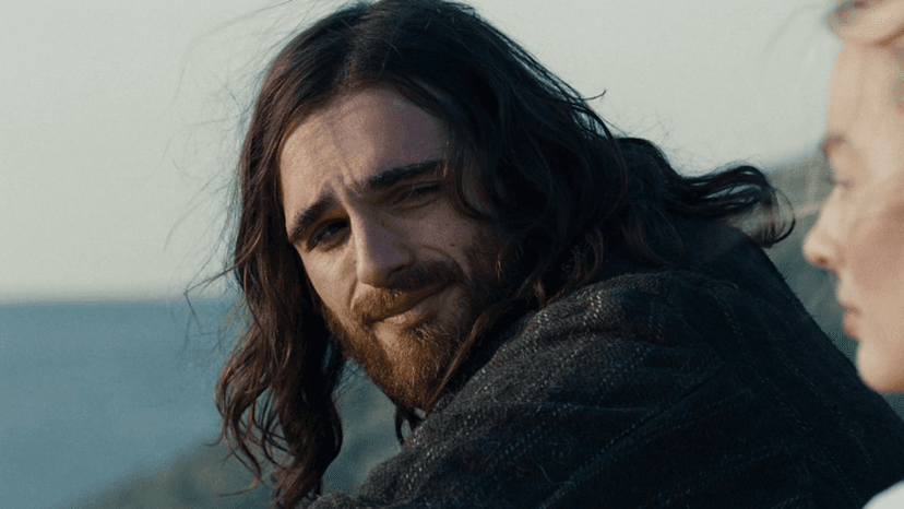 Jacob Elordi's Sweet Gesture: Buys & Signs Wuthering Heights for Fans