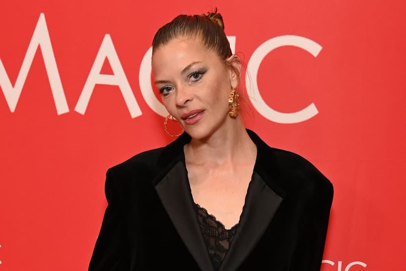 Jaime King Blindsided by Husband's Divorce Filing