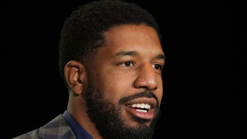 Ex-Lions Captain Reeves-Maybin Joins Bears Practice Squad