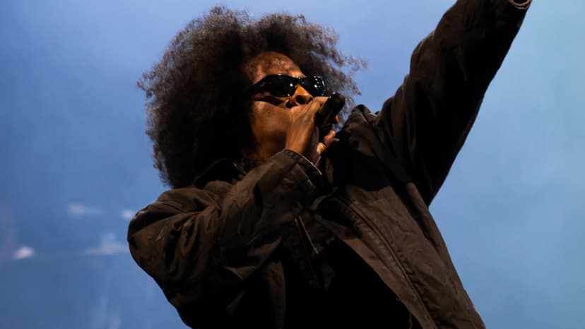 Jay-Z Stuns Fans With Dramatic Hair Transformation
