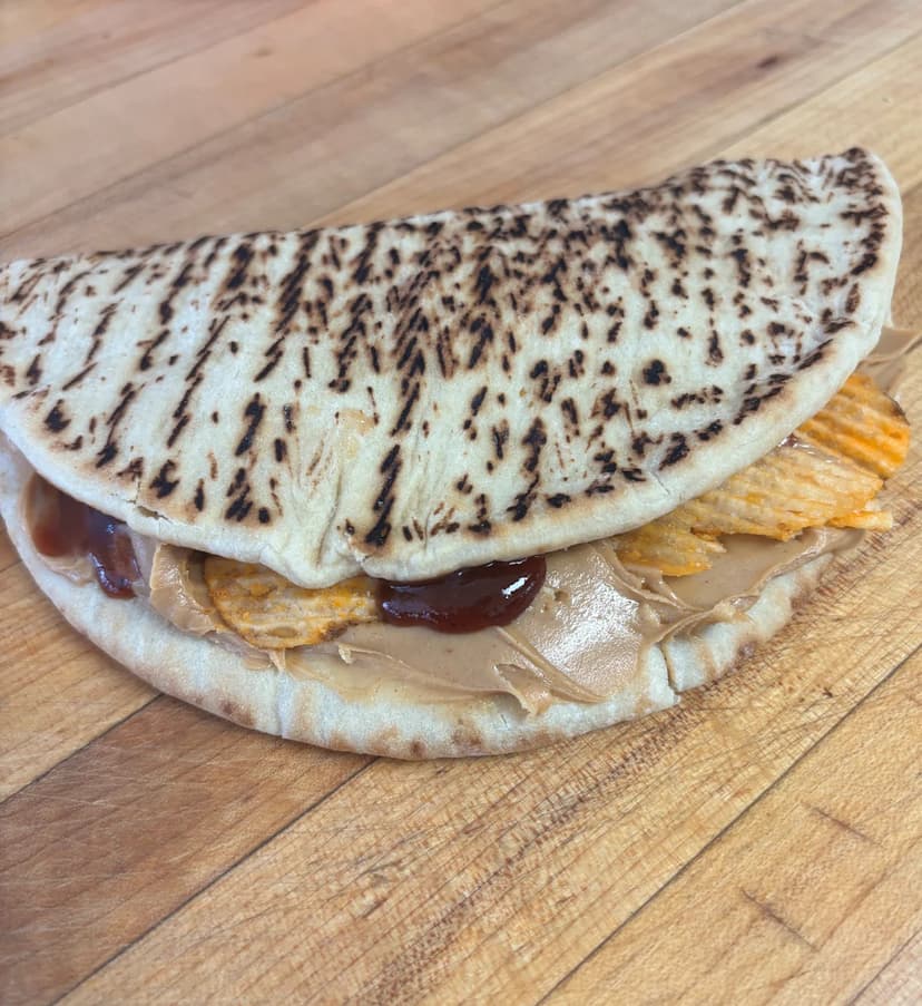 Jeff Daniels' Weird Sandwich Goes Viral