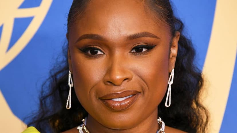 Jennifer Hudson Sings Son Awake: A Vocal Wake-Up Call