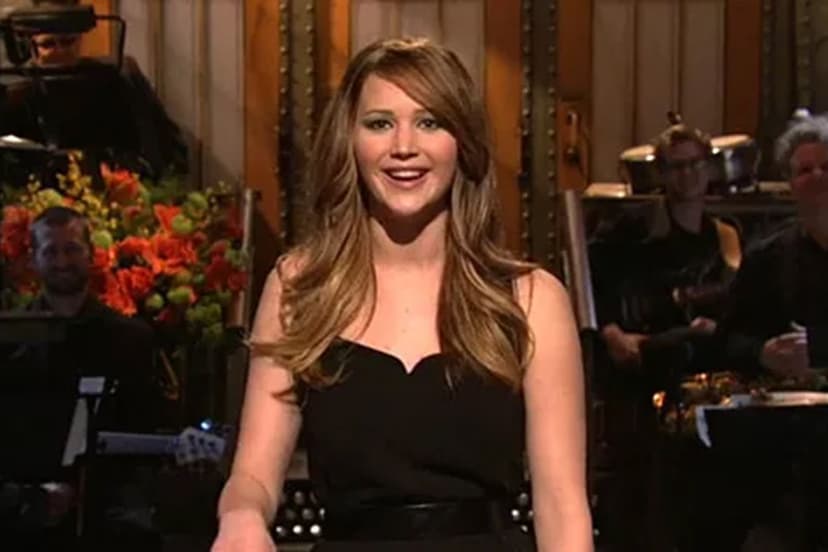 Jennifer Lawrence wants a re-do as SNL host