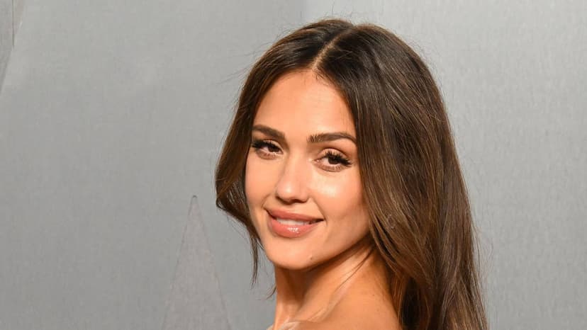 Alba's Daughter Honor Shines in Matching Summer Dresses