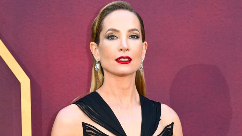 Downton Star Froggatt Shuts Down Production Company