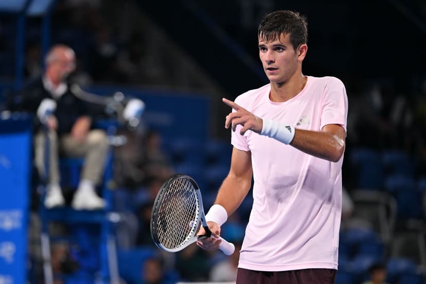 Isner Defends Jodar Amid Ball Kid Controversy