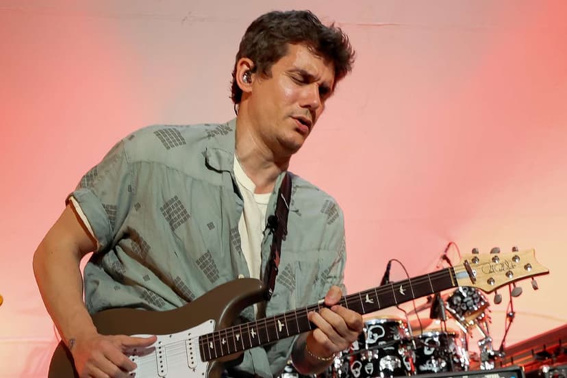 Mayer Honors Dolly Parton with Guitar Solo