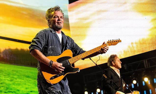 Mellencamp's Hits Tour: Sean Penn Gets a Cameo