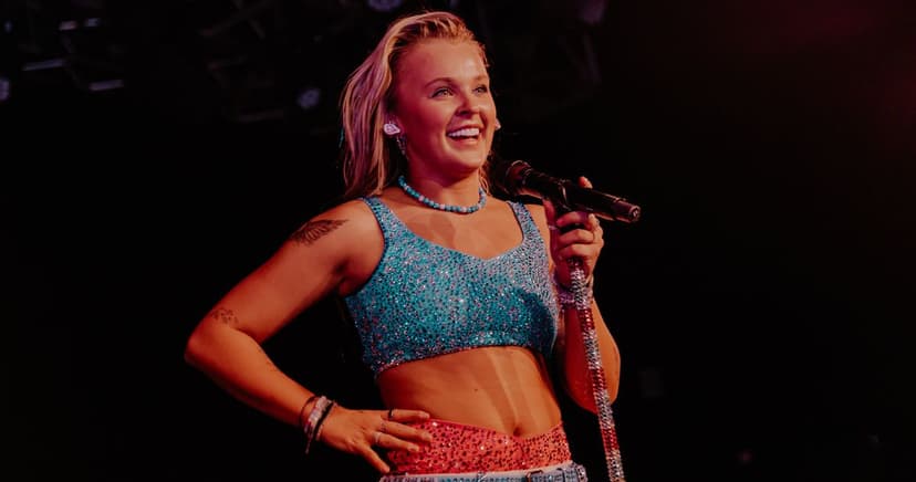 JoJo Siwa Sets Sail on Royal Caribbean Cruise