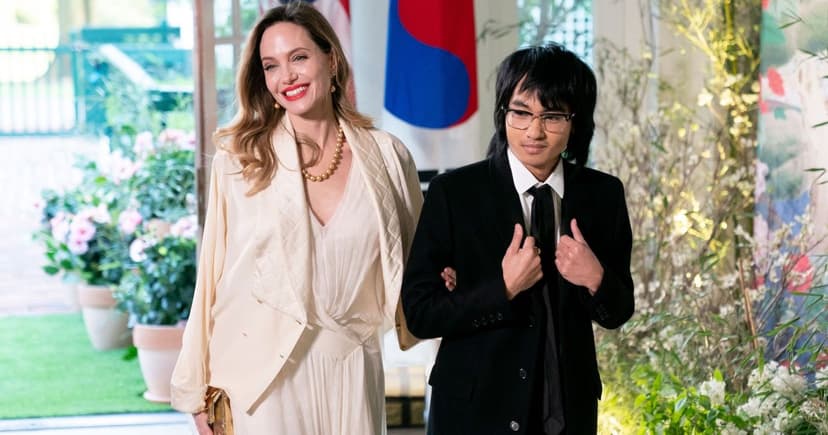 Pitt's Kids Drop Dad's Name: A Family Estrangement?