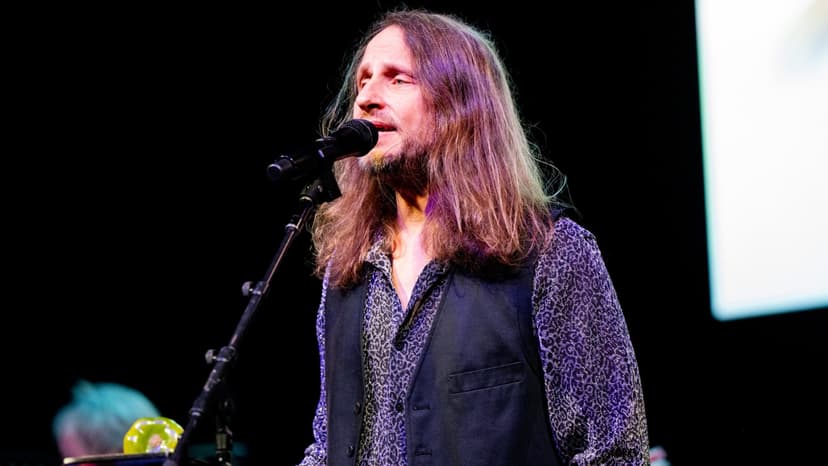 Jon Davison Carries Yes and Moody Blues Legacies Forward