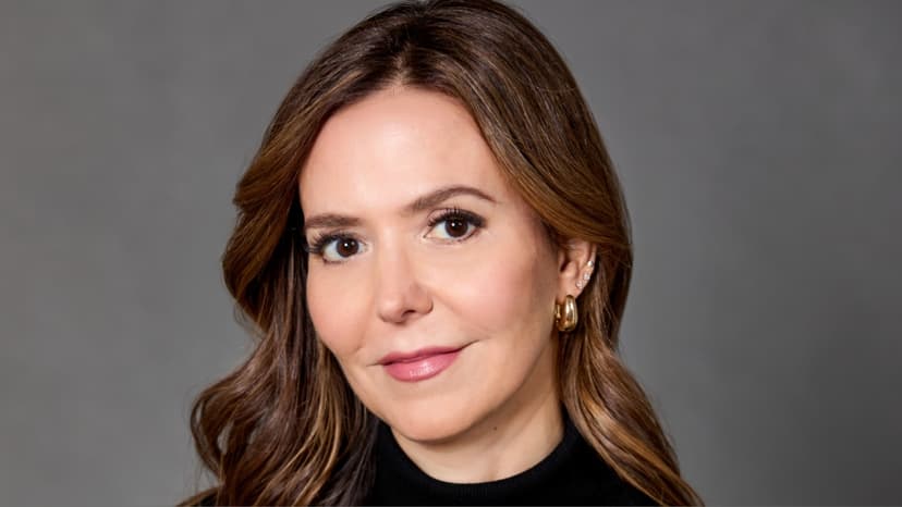 Hochman Renews Love Island USA Deal