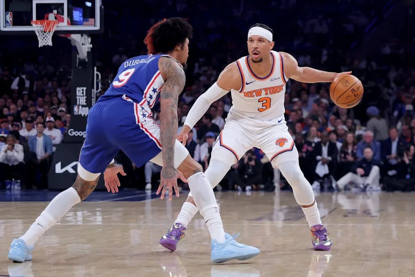 Knicks Star Pranks Jimmy Fallon Courtside at Playoff Game