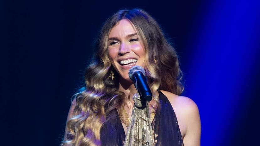 Joss Stone Plans 2026 Wedding Amidst Devon Family Life