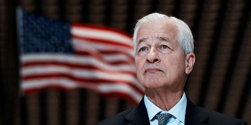 JPMorgan Boosts Tech Budget Amid AI Race