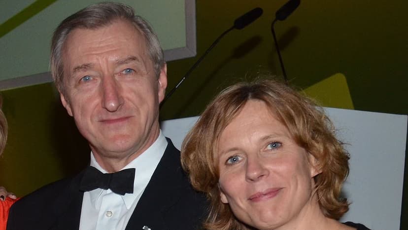 Julian Barnes Secretly Marries Amidst Cancer Battle