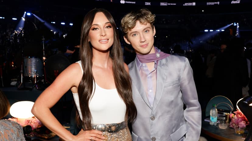 Kacey Musgraves & Troye Sivan's Surprise MSG Duet!