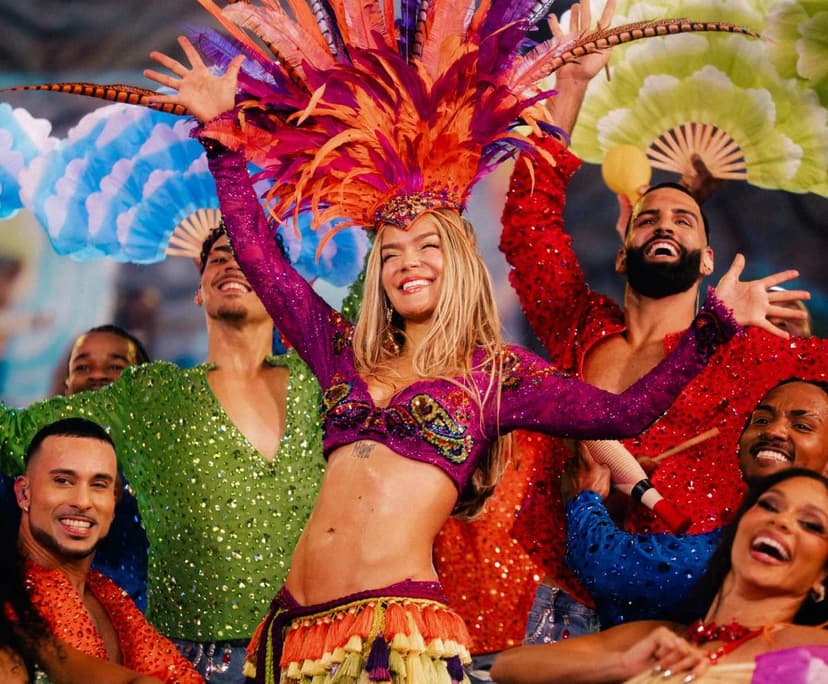 Karol G's Epic 'Viajando Por El Mundo' Tour Ignites Soldier Field