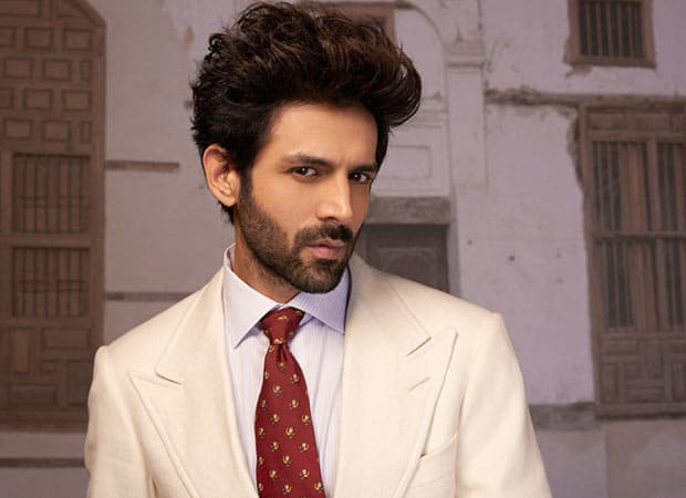 Kartik Aaryan Adds Mercedes V-Class To His Collection