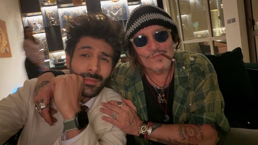 Rooh Baba Meets Jack Sparrow: Viral Selfie from Red Sea Fest