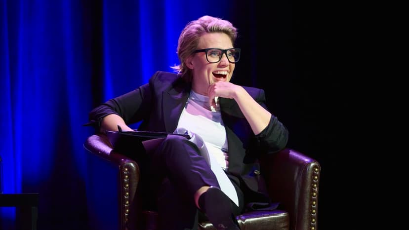 Kate McKinnon Joins Colbert for Star-Studded Gala