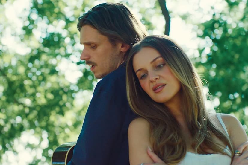 Kelsea Ballerini Duets on Droney's "Math of Us"