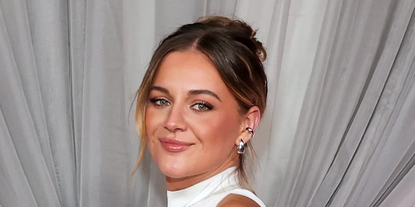 Kelsea Ballerini Clarifies NYC Stay