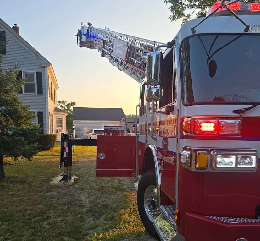 Neighbor's quick call prevents deadly apartment fire