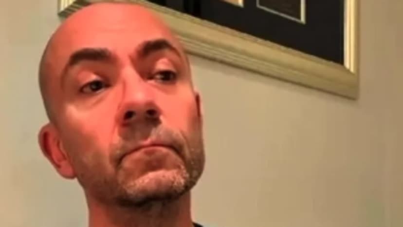 90s Star's Shocking New Look Revealed