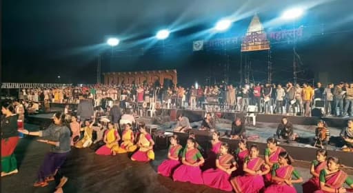 Seniors Shine: Khasdar Festival Returns with Star Power