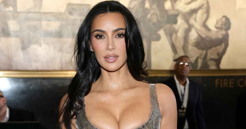 Kardashian Gets 1 Euro After Paris Robbery