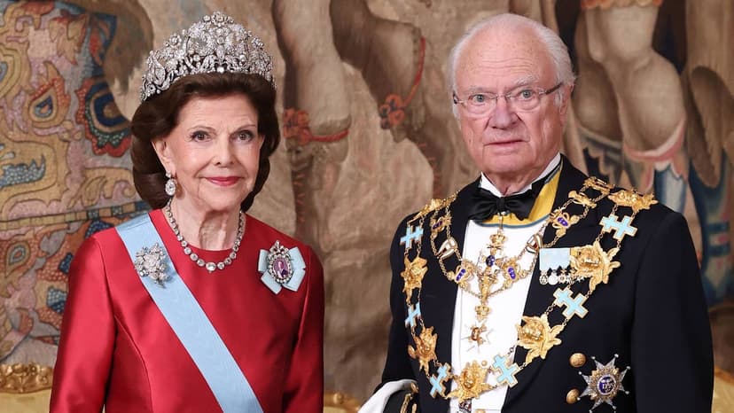 Royal Gala: Kings & Queens Toast Swedish Monarch