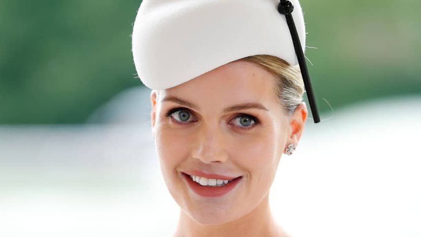 Kitty Spencer Channels Princess Diana's Style in Italy