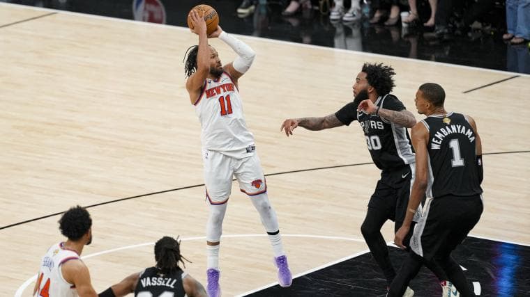 Knicks Take Game 1 Lead: Spurs Face Uphill Battle